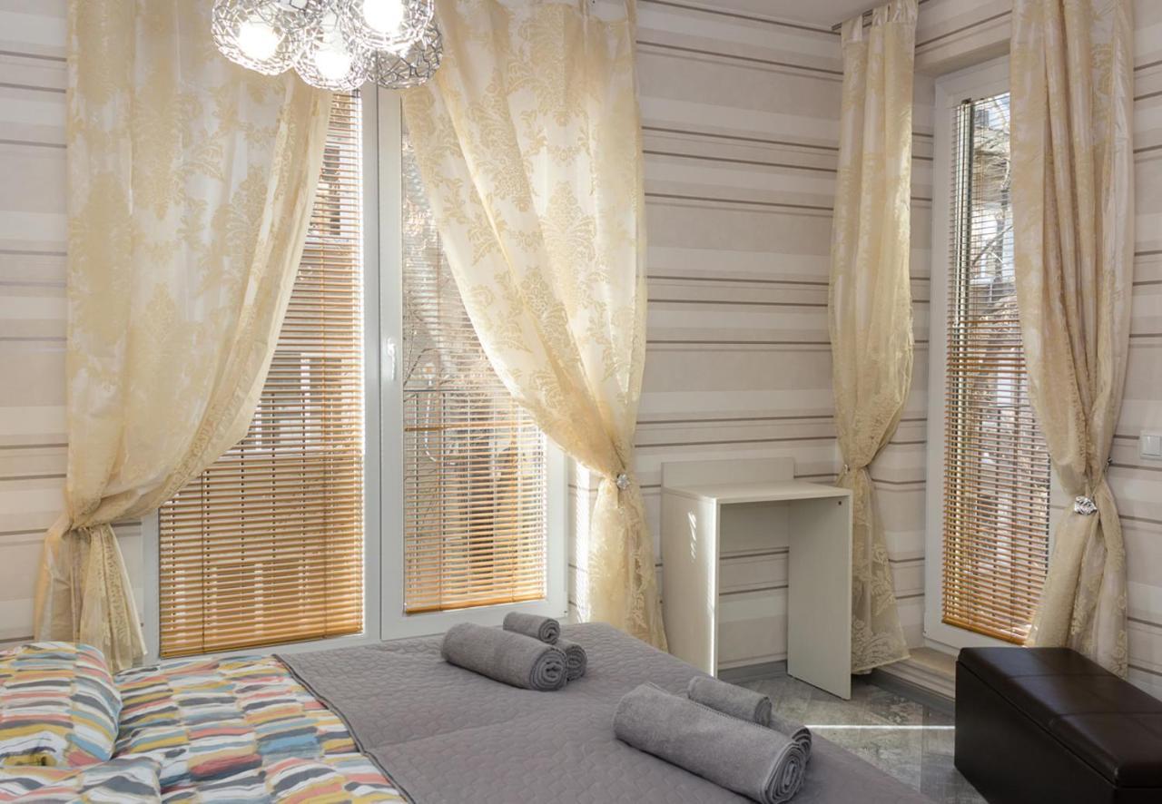 Acrylic & Pastel Apartments Варна Екстер'єр фото