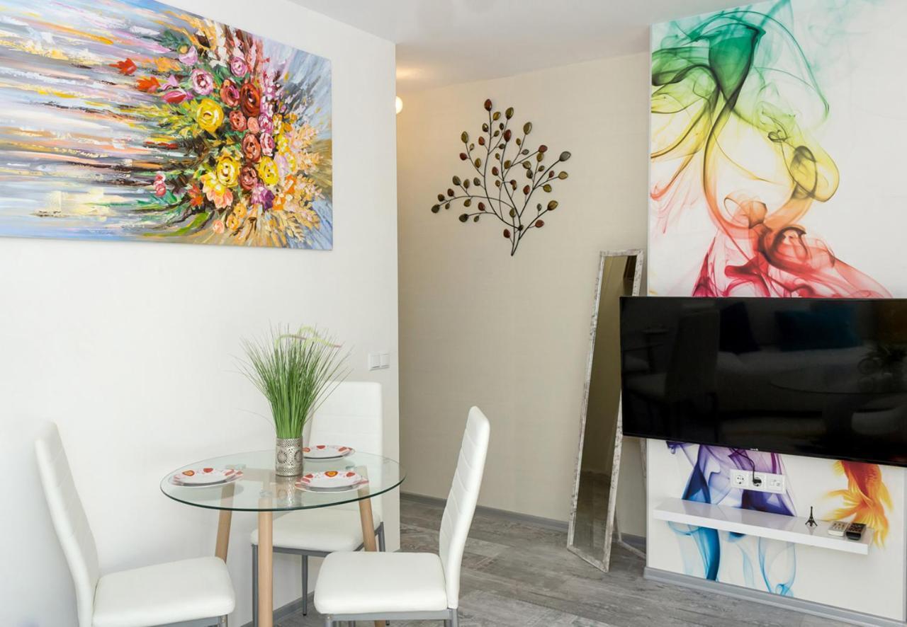 Acrylic & Pastel Apartments Варна Екстер'єр фото